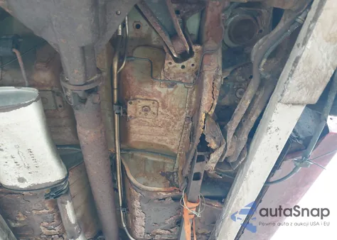 2002 Ford Mustang z USA, uszkodzony, nr VIN 1FAFP44432F128135